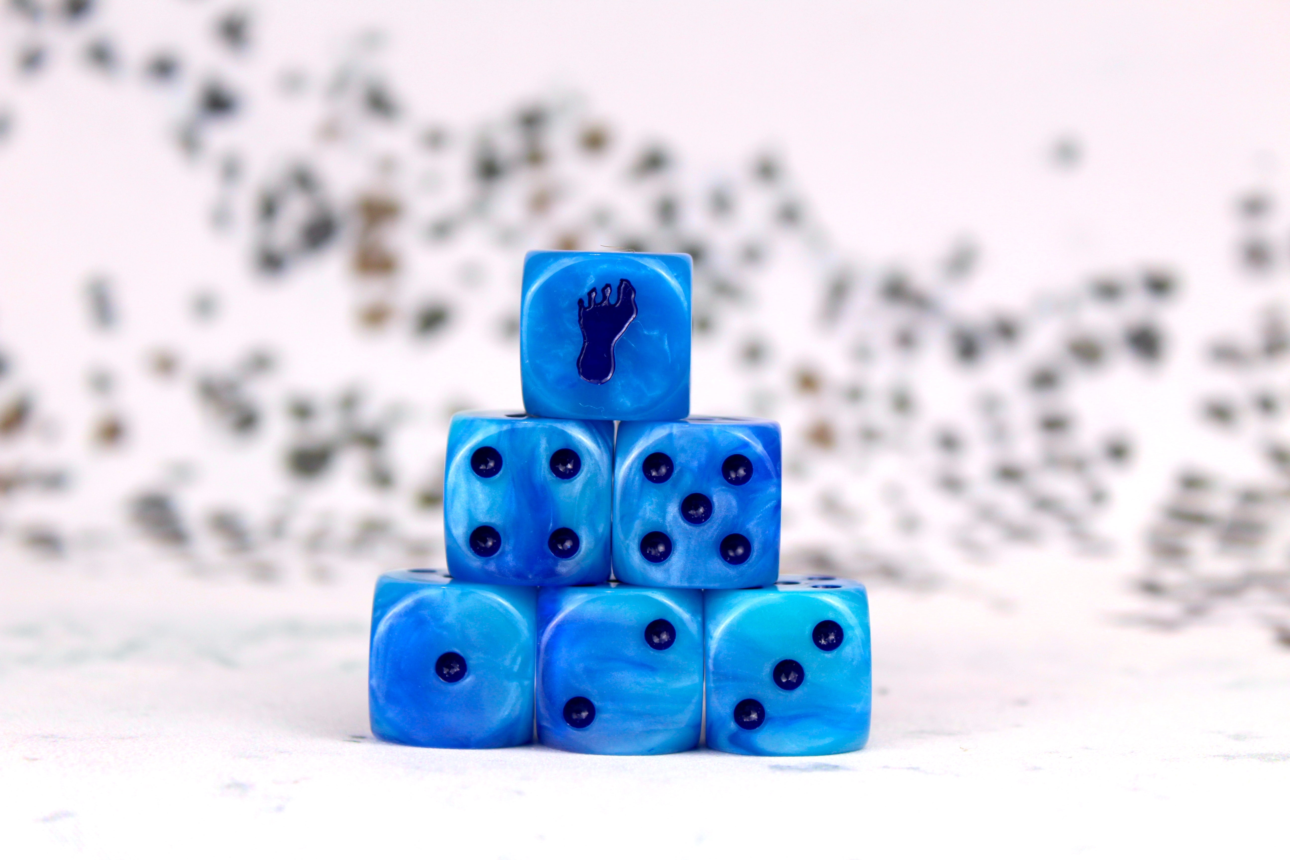 Giant Footprint Dice - Blue Frost - Image 8